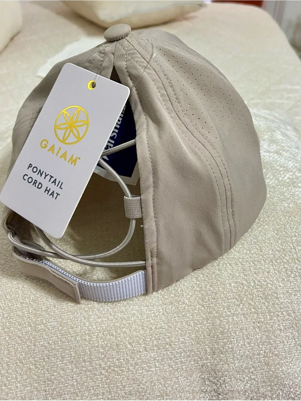 Women's workout cap
